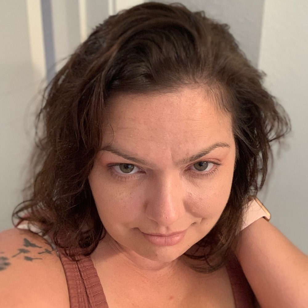 Meet your Posher, Traci